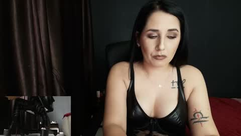 Miss online show from September 23, 9:35 pm