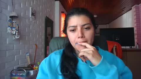 melodie  online show from November 18, 4:52 pm