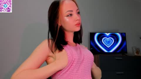 Hello dear my name Elisa online show from January 25, 4:23 am