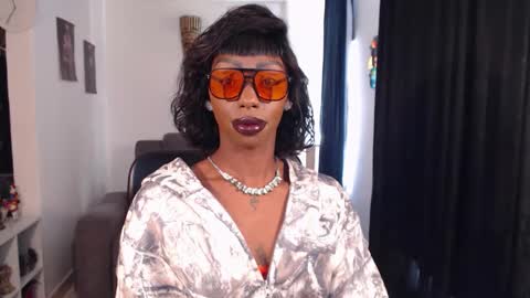 Emilie Diaz online show from February 27, 5:24 pm