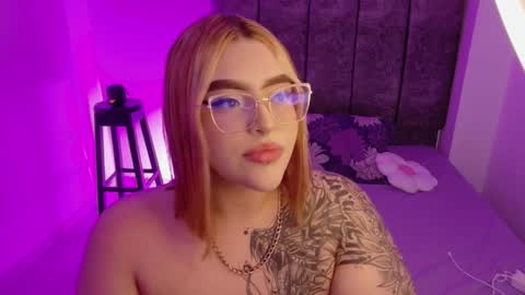 missevans_ online show from January 11, 7:30 pm