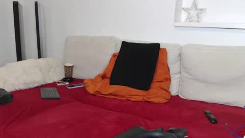 Snapshot of missjenifer chatting on October 3, 7:19 pm missjenifer online show from October 3, 7:19 pm