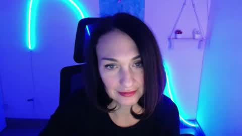 Christina online show from October 22, 11:37 am