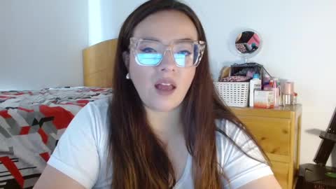 eva   online show from February 2, 2:24 pm