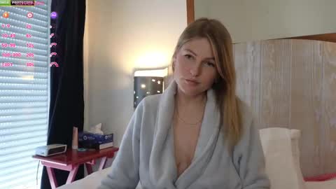 Misslucci online show from March 10, 9:12 am