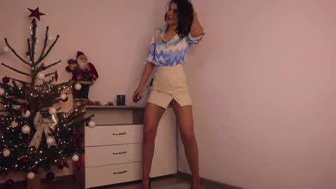 Lullu online show from December 29, 4:48 am