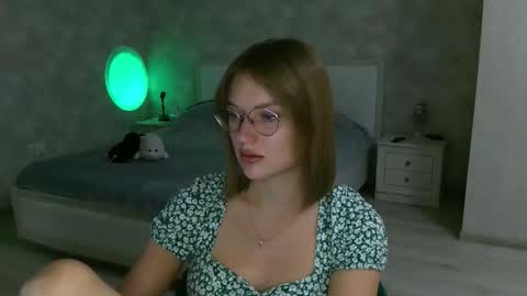 OneGoddess online show from October 28, 6:46 pm