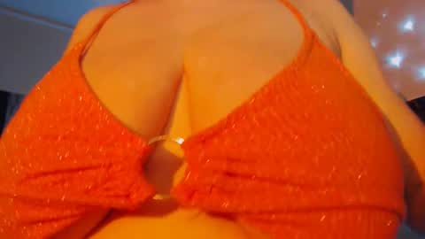 Li  online show from February 12, 3:06 pm