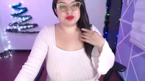 Miia online show from December 22, 3:48 pm