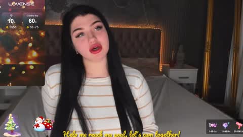 MissMillss online show from December 11, 7:09 am