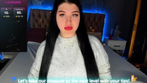 MissMillss online show from December 6, 6:26 am