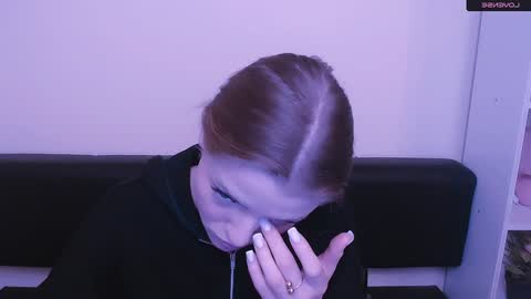 Snapshot of missoliviaa_ chatting on December 30, 7:37 am Olivia online show from December 30, 7:37 am