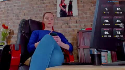 Miss Venus online show from March 12, 7:35 am