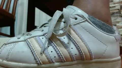 TELL ME MISS online show from January 10, 3:39 am