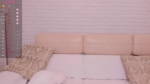 missxcaprice online show from September 16, 6:10 am