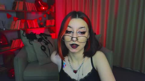 Marcelline online show from February 7, 10:41 am