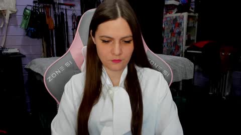 Snapshot of mistress_priest chatting on January 20, 6:10 pm Dirty Priest and Ivi online show from January 20, 6:10 pm