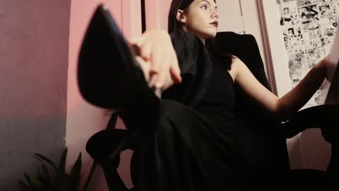 Miss Rochelle online show from December 7, 2:46 pm