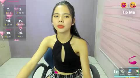 Elle online show from December 17, 8:57 pm