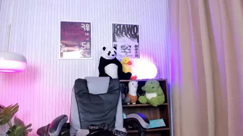 Snapshot of miyuki_wolf chatting on October 21, 9:41 pm Miyuki online show from October 21, 9:41 pm