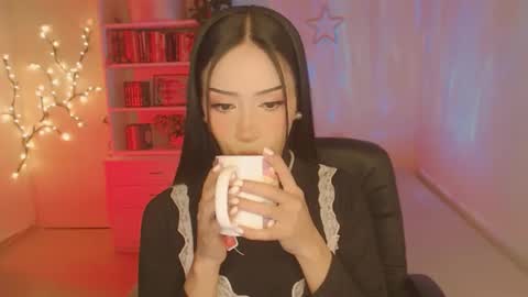 Snapshot of mkultra_aliice chatting on February 16, 10:43 pm Alice online show from February 16, 10:43 pm