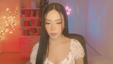 Snapshot of mkultra_aliice chatting on February 19, 1:40 am Alice online show from February 19, 1:40 am