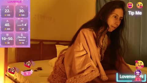 MoonLipson online show from February 11, 10:50 am