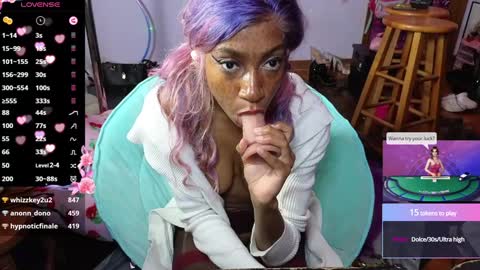 Snapshot of mocha_ chatting on February 5, 11:55 am MOCHA   JAMES THE NPC  online show from February 5, 11:55 am