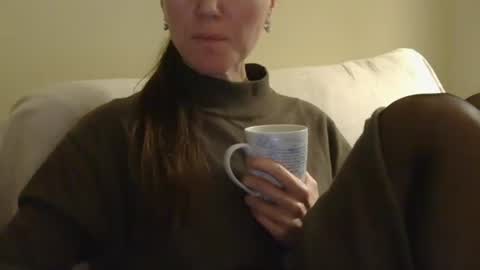 Aurora online show from December 17, 9:41 pm