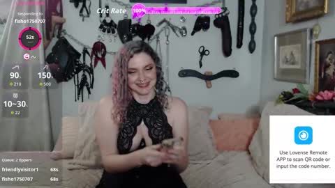 MohawkMischief online show from November 4, 12:26 am