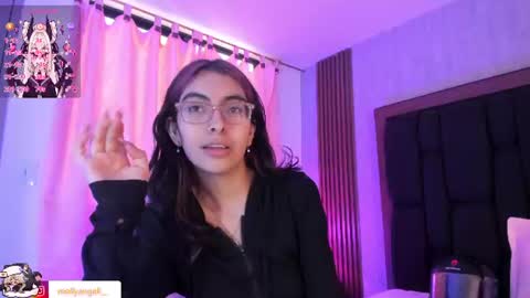 Molly online show from August 1, 4:20 pm