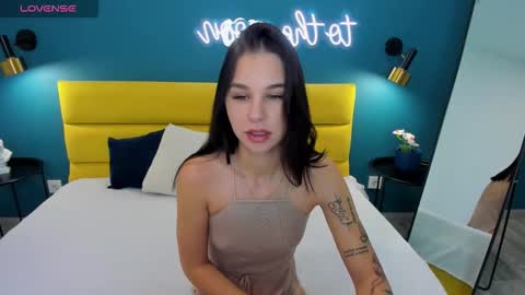 Molly  online show from November 27, 1:30 am