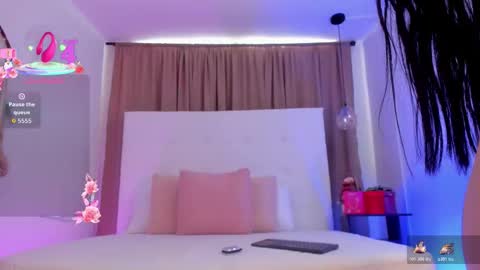      online show from November 14, 2:50 pm