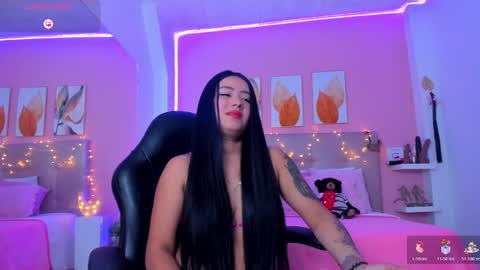    online show from November 14, 7:25 pm