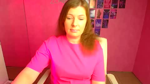 Molly online show from April 5, 11:53 am