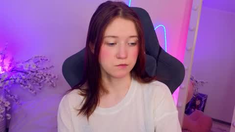 Molly online show from April 18, 10:18 am