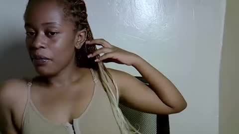 mollyn online show from March 17, 5:17 pm