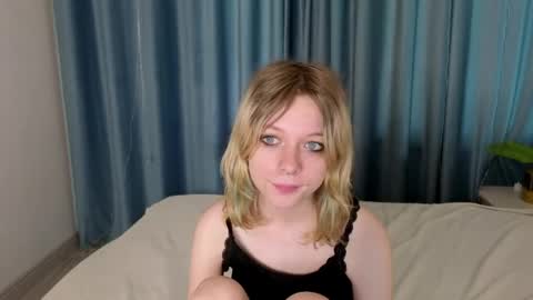 mollysally online show from April 24, 4:15 am