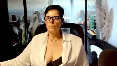 MollySun Nina Randmann online show from November 3, 7:40 pm