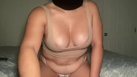 mommygoddess03 online show from September 16, 4:31 am