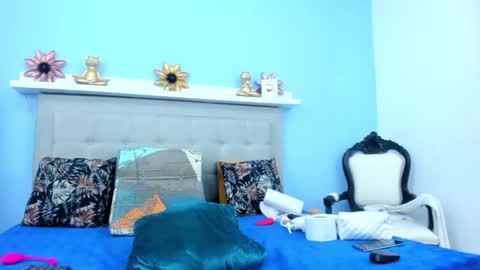 paola online show from October 17, 2:53 pm