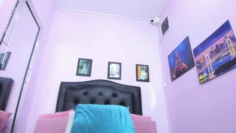 paola online show from March 5, 2:35 pm