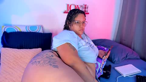 aleja      independent model       online show from January 21, 6:02 pm