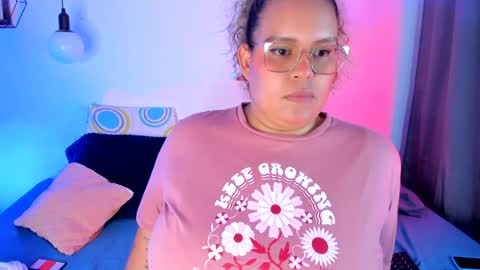 aleja      independent model       online show from January 30, 11:13 pm