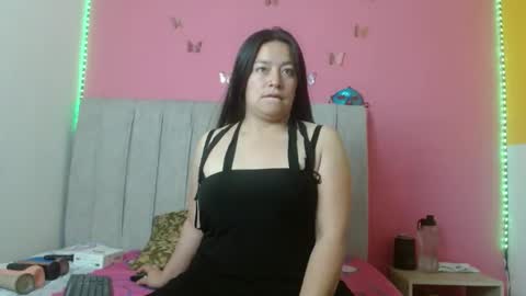 Snapshot of monickhot303av chatting on December 29, 3:11 am monickhot303av online show from December 29, 3:11 am