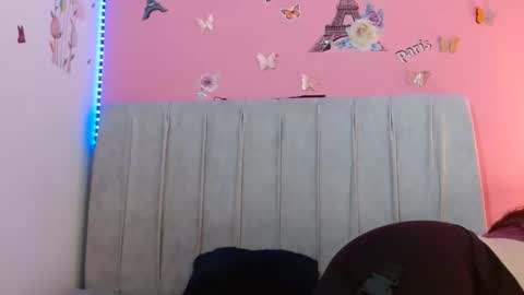 Snapshot of monickhot303av chatting on March 6, 3:02 am monickhot303av online show from March 6, 3:02 am