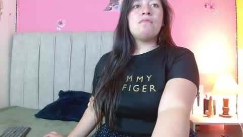 Snapshot of monickhot303av chatting on October 11, 3:44 am monickhot303av online show from October 11, 3:44 am