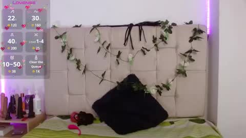 Snapshot of monickhot303av chatting on February 16, 12:11 am monickhot303av online show from February 16, 12:11 am