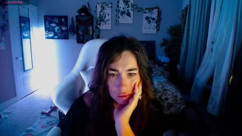 Lydia Mooney online show from March 4, 12:50 am