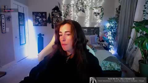 Lydia Mooney online show from January 16, 1:16 am